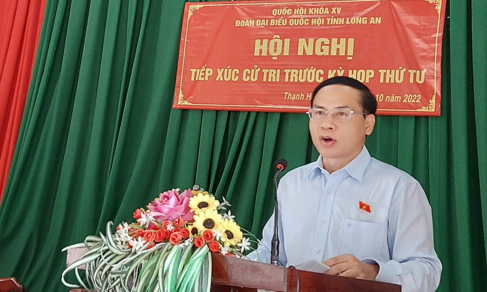 Đại biểu Quốc hội tiếp xúc cử tri huyện Thạnh Hoá