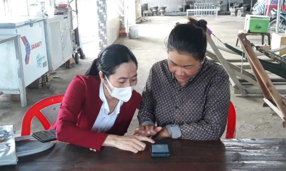 Tân Hưng đẩy mạnh hoạt động các Tổ công nghệ số cộng đồng