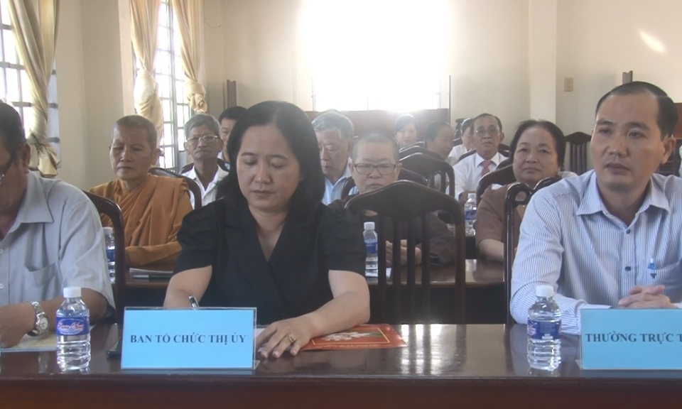Thị xã Kiến Tường bầu bổ sung thành viên MTTQ và bầu chức danh Chủ tịch UBMTTQ