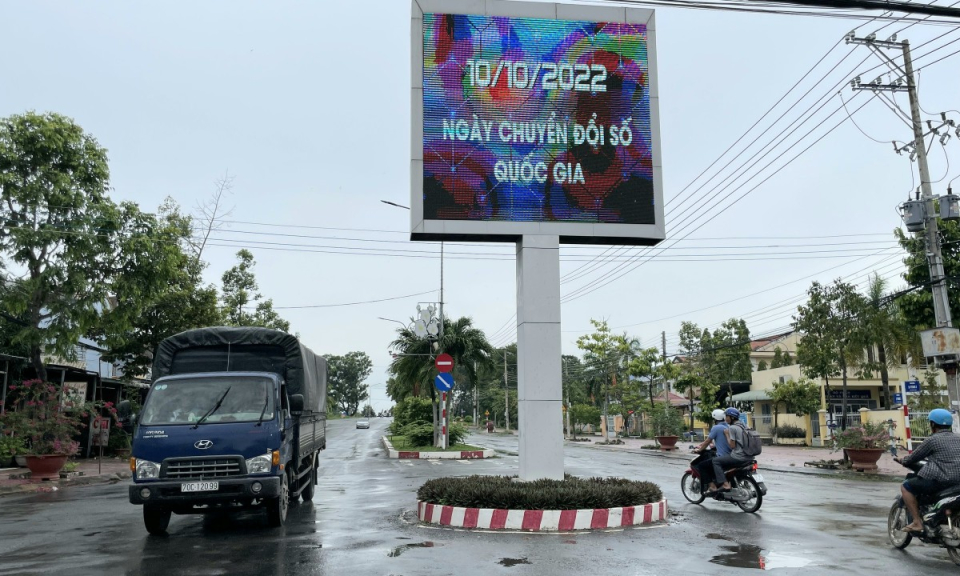 Tân Hưng triển khai các hoạt động hưởng ứng ngày Chuyển đổi số quốc gia 10/10