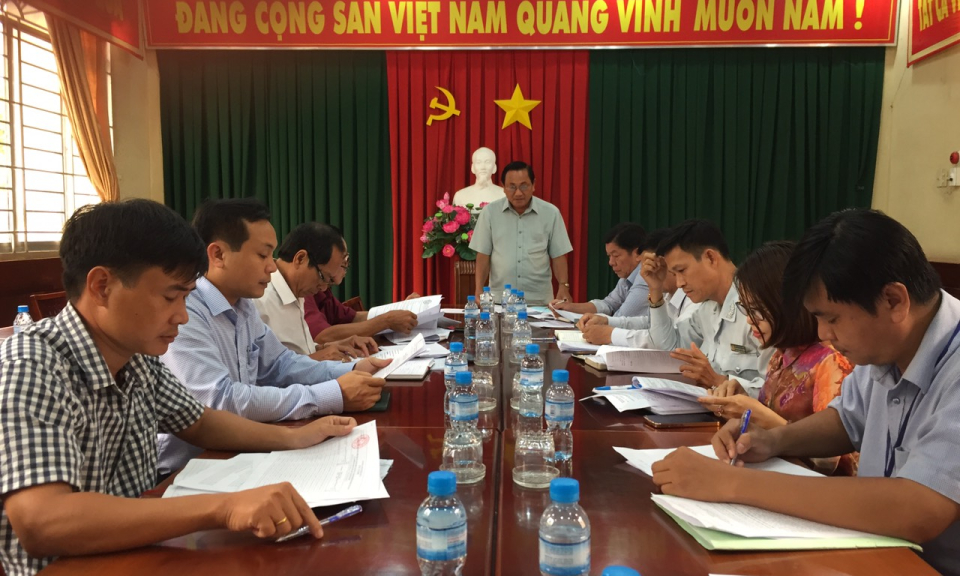 Thường trực HĐND huyện Bến Lức giám sát công tác chuyển đổi vị trí công tác