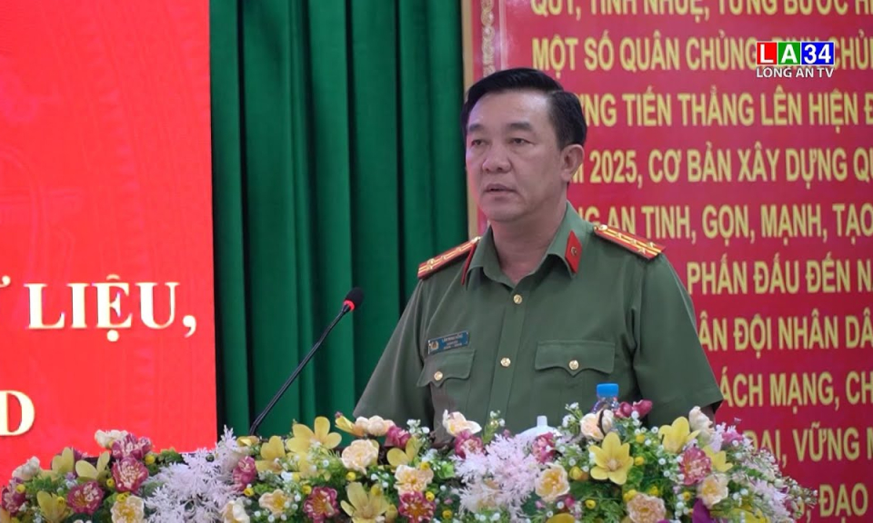 Hội nghị trực tuyến giữa công an tỉnh với công an các địa phương về công tác làm sạch dữ liệu