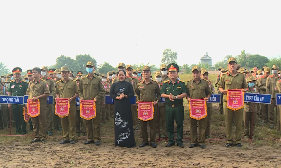 Khai mạc Hội thao Giáo dục quốc phòng và an ninh học sinh Trung học Phổ thông