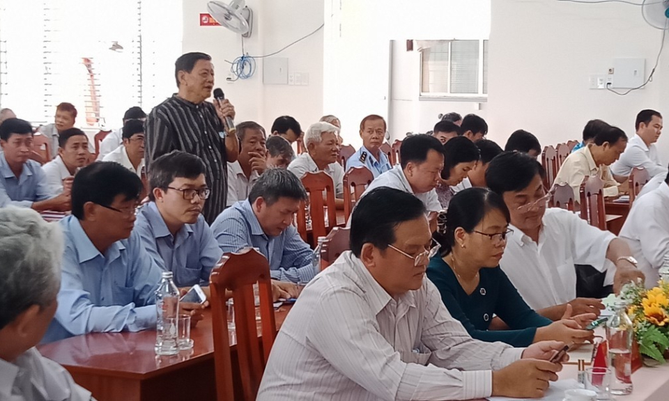 Đại biểu Quốc hội tiếp xúc cử tri TP Tân An