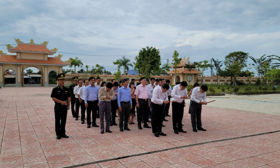 Vĩnh Hưng: Ban Dân vận Tỉnh ủy Long An tổ chức hoạt động kỷ niệm 92 năm Ngày truyền thống tại xã Thái Bình Trung