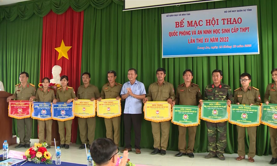 Bế mạc Hội thao Giáo dục quốc phòng và an ninh học sinh Trung học Phổ thông
