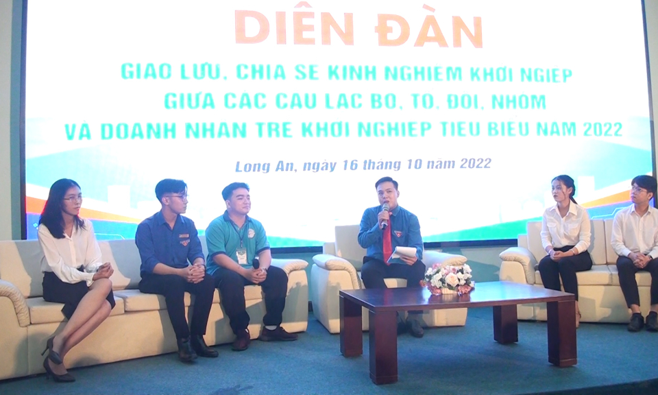 Liên hoan tuyên dương các câu lạc bộ, đội, nhóm thanh niên tiêu biểu