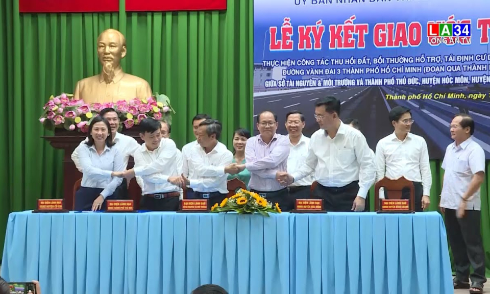 Thi đua bàn giao mặt bằng thực hiện Dự án Vành Đai 3