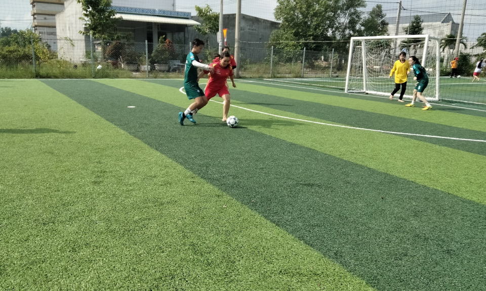 Huyện Đoàn Tân Hưng tổ chức giải bóng đá nữ Cán bộ Đoàn - Hội năm 2022