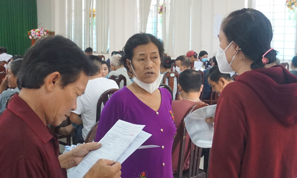 Điều chỉnh giá đất bồi thường Dự án Kè chống sạt lở bờ sông thị trấn Bến Lức