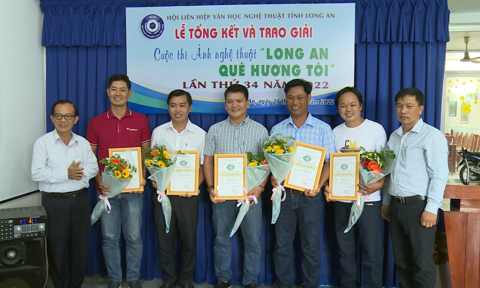 Trao giải thưởng ảnh Cuộc thi ảnh “Long An, quê hương tôi”