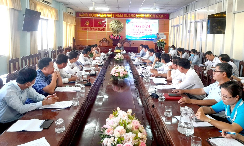 Tân Thạnh tọa đàm về công tác cải cách hành chính