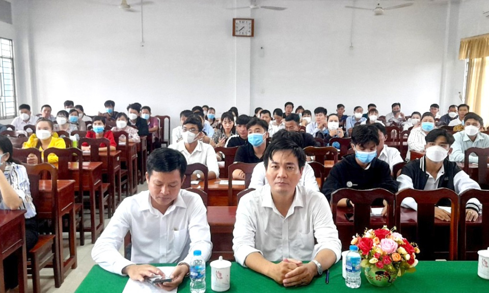 Tân Thạnh tổ chức lớp bồi dưỡng kết nạp đảng đợt II/2022