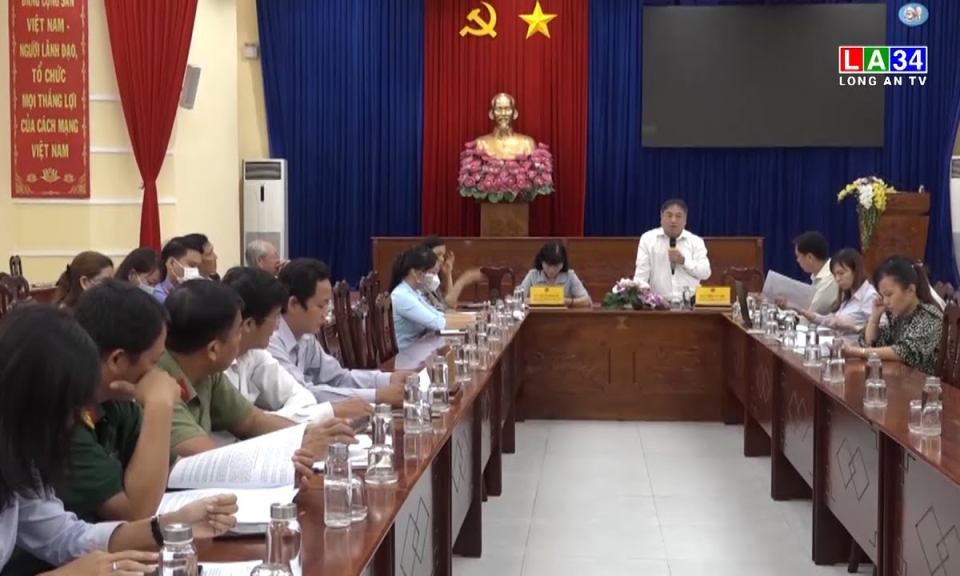 Sở Nội Vụ khảo sát tình hình thu thập hồ sơ, tài liệu nộp lưu vào lưu trữ lịch sử Tỉnh năm 2022 tại Cần Giuộc