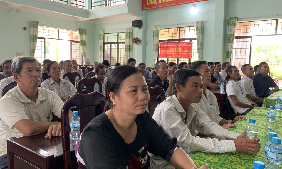 Đức Hòa tập huấn kiến thức về thu gom bao gói, vỏ chai thuốc bảo vệ thực vật sau sử dụng