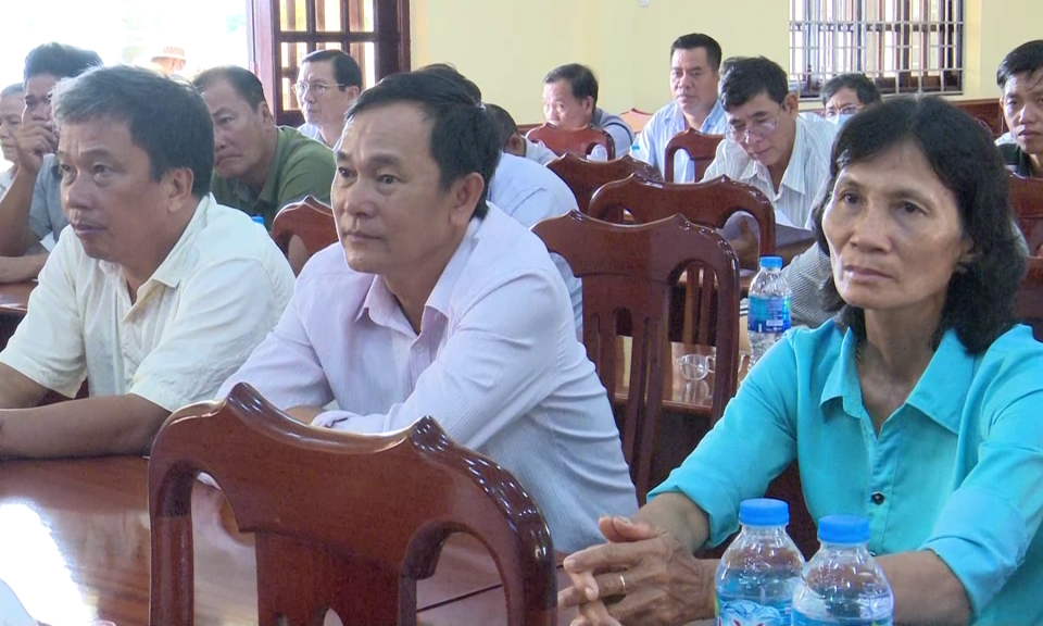Trung tâm Công nghệ thông tin - Truyền thông tỉnh tập huấn kỹ năng số tại huyện Tân Trụ