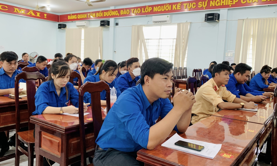 Huyện đoàn Tân Hưng khai giảng lớp tập huấn công tác Đoàn - Hội năm 2022