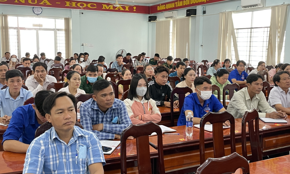 Tân Hưng: Tập huấn kỹ năng viết tin, bài cho trang thông tin điện tử