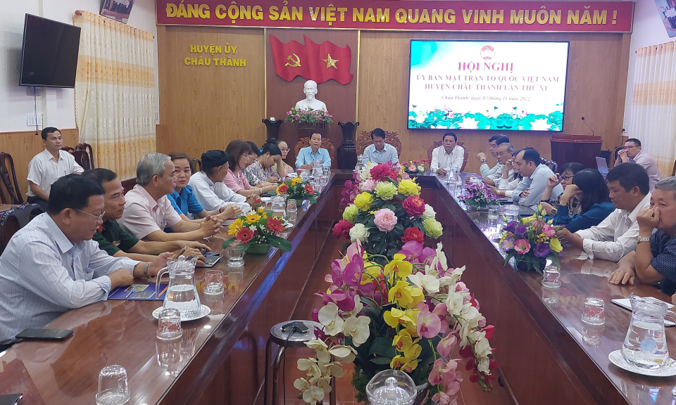 Ủy ban MTTQ huyện Châu Thành hội nghị chuyên đề công tác cán bộ