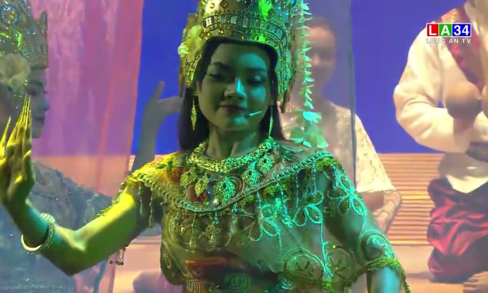Đoàn cải lương Long An mở màn Liên hoan Cải lương toàn quốc 2021