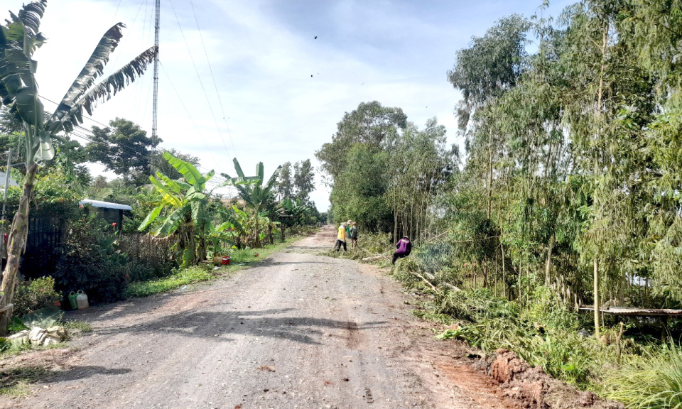 Tân Thạnh: Người dân phấn khởi khi công trình trọng điểm khởi công