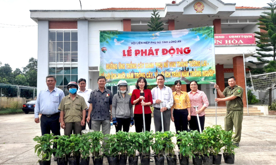 Tân Thạnh nếp sống mới từ cuộc vận động “Xây dựng gia đình 5 không, 3 sạch”
