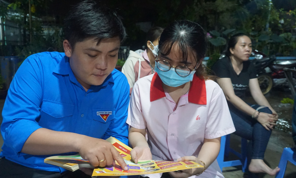 Bến Lức “Phủ sóng” pháp luật cho công nhân lao động