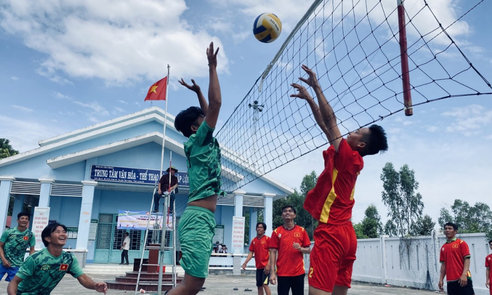 Tân Hưng tưng bừng Ngày hội Đại đoàn kết toàn dân tộc năm 2022