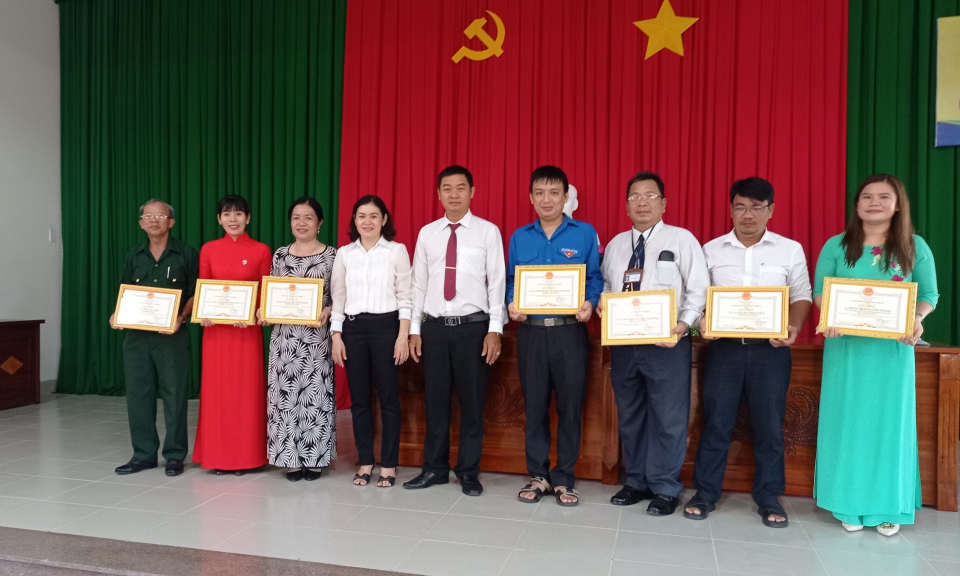 Phường Tân Khánh, TP Tân An rút kinh nghiệm tổ chức ngày Hội Đại đoàn kết toàn dân tộc khu phố điểm của Tỉnh