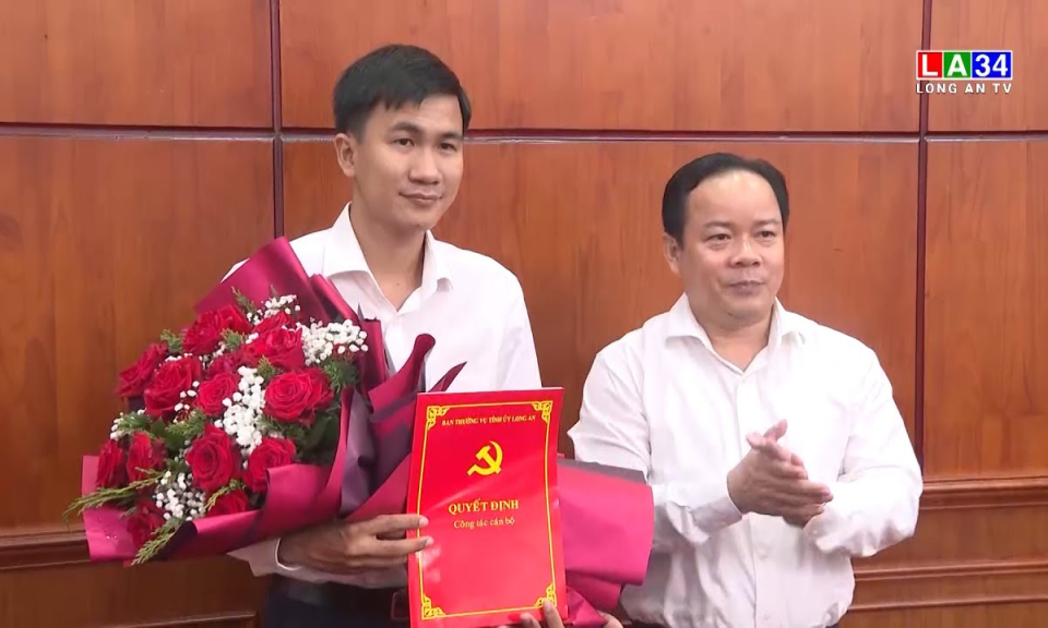 Công bố quyết định bổ nhiệm chức vụ Thư ký Bí thư Tỉnh ủy