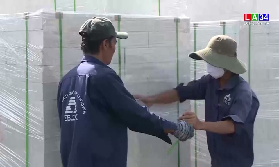 Long An có khoảng 15.000 công nhân bị giảm giờ làm