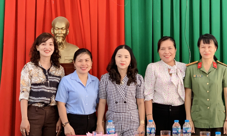 Hội LHPN huyện Tân Hưng bầu bổ sung Ủy viên BTV và chức danh Phó Chủ tịch