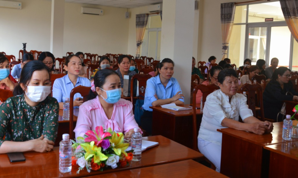 Cần Giuộc tập huấn “ Chia sẽ kinh nghiệm về khởi sự kinh doanh, khởi nghiệp”