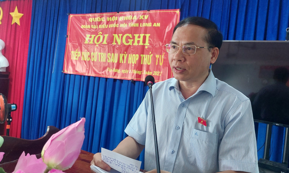 Đại biểu Quốc hội tiếp xúc cử tri huyện Tân Hưng