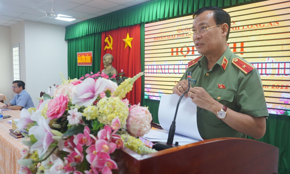 Đại biểu Quốc hội tiếp xúc cử tri huyện Bến Lức