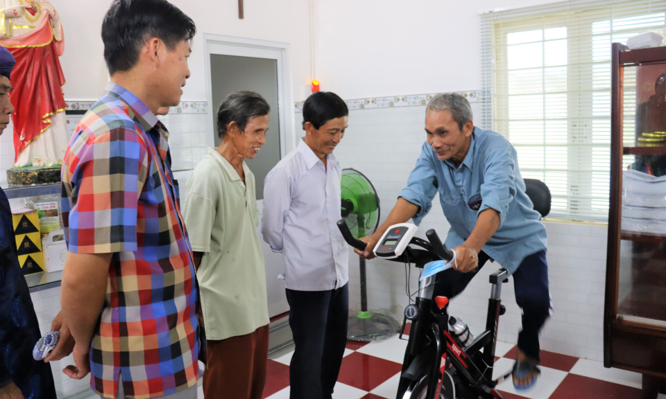 Bộ CHQS tỉnh Long An khánh thành công trình thể dục thể thao cho Giáo xứ Nha Ràm xã Tân Trạch