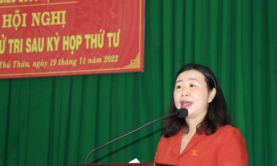  Đại biểu Quốc hội đơn vị tỉnh Long An tiếp xúc cử tri thị trấn Thủ Thừa