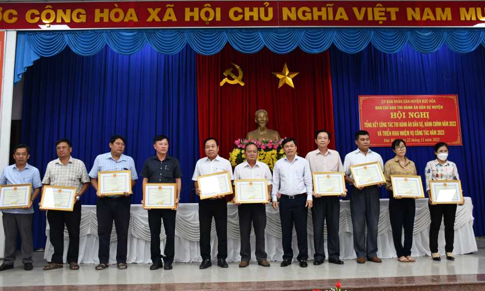 Đức Hòa công tác thi hành án dân sự năm 2022 vượt cả 02 chỉ tiêu