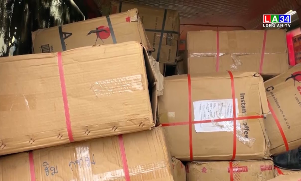 Tân Hưng: Bộ đội Biên phòng phát hiện, thu giữ trên 1.700kg pháo các loại