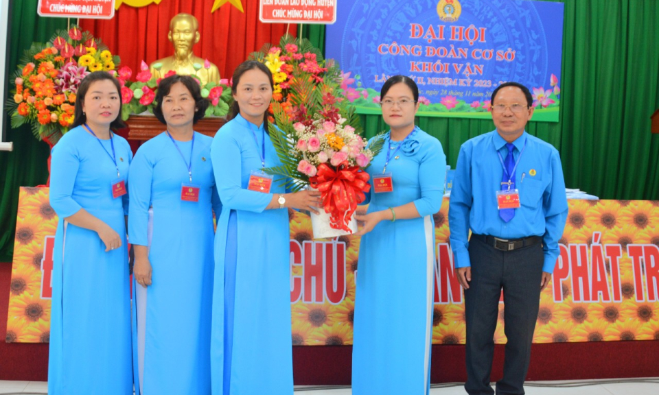 Cần Giuộc: Đại hội Công đoàn cơ sở khối Vận, nhiệm kỳ 2023 - 2028