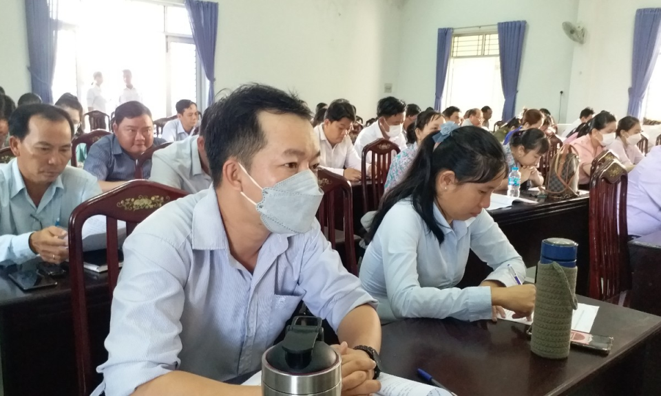 Tân An tập huấn đạo đức công vụ, kỹ năng giao tiếp ứng xử năm 2022