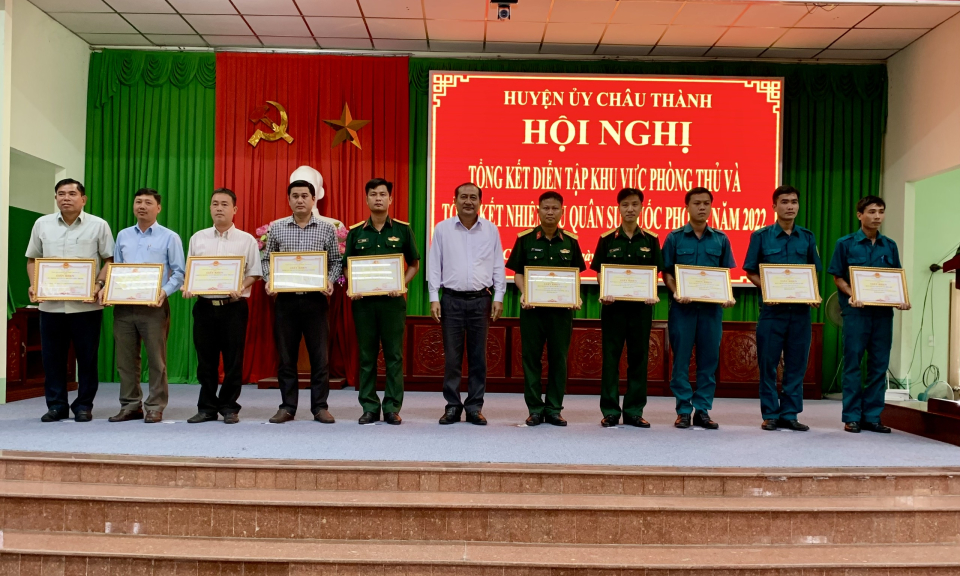 Châu Thành tổng kết diễn tập khu vực phòng thủ và nhiệm vụ quân sự - quốc phòng huyện năm 2022