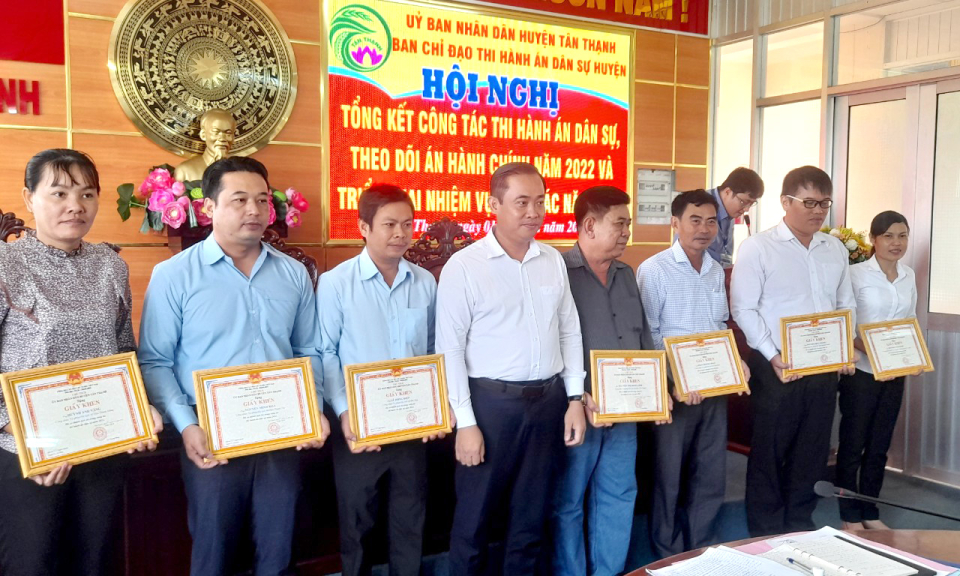 Tân Thạnh tổng kết công tác thi hành án dân sự  năm 2022