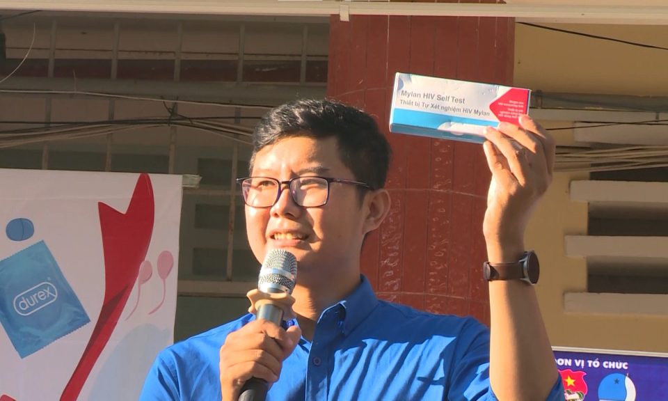 Dự phòng lây nhiễm HIV cho học sinh, sinh viên 