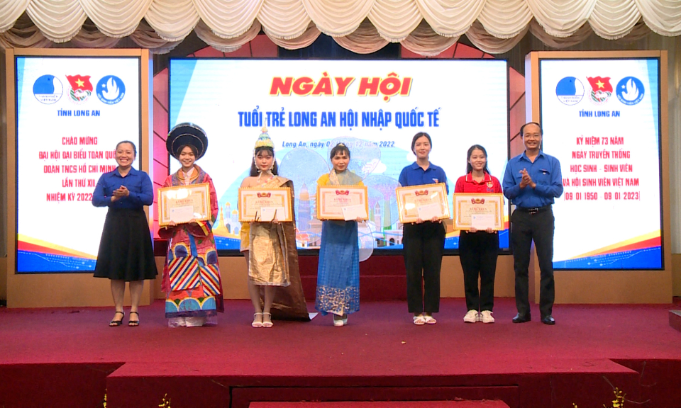 Sôi nổi Ngày hội Tuổi trẻ Long An hội nhập quốc tế