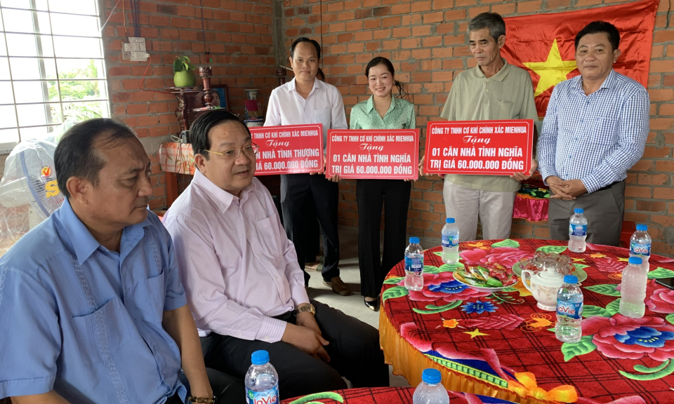 Trao 03 căn nhà tình nghĩa, nhà tình thương trên địa bàn huyện Châu Thành
