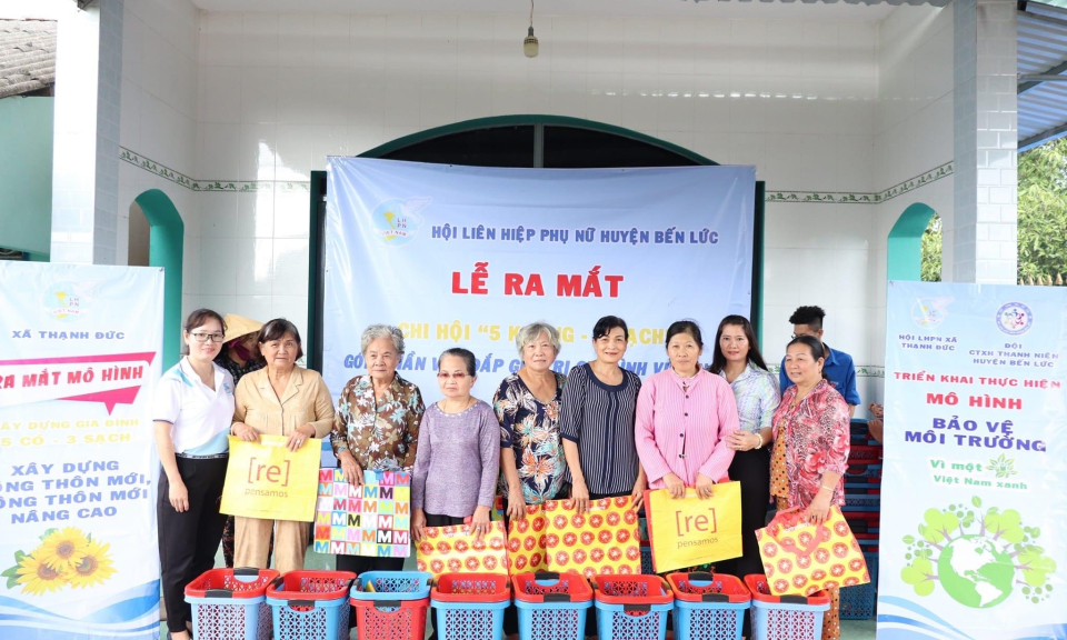Phụ nữ Bến Lức với phong trào “5 không, 3 sạch” gắn với xây dựng Nông thôn mới
