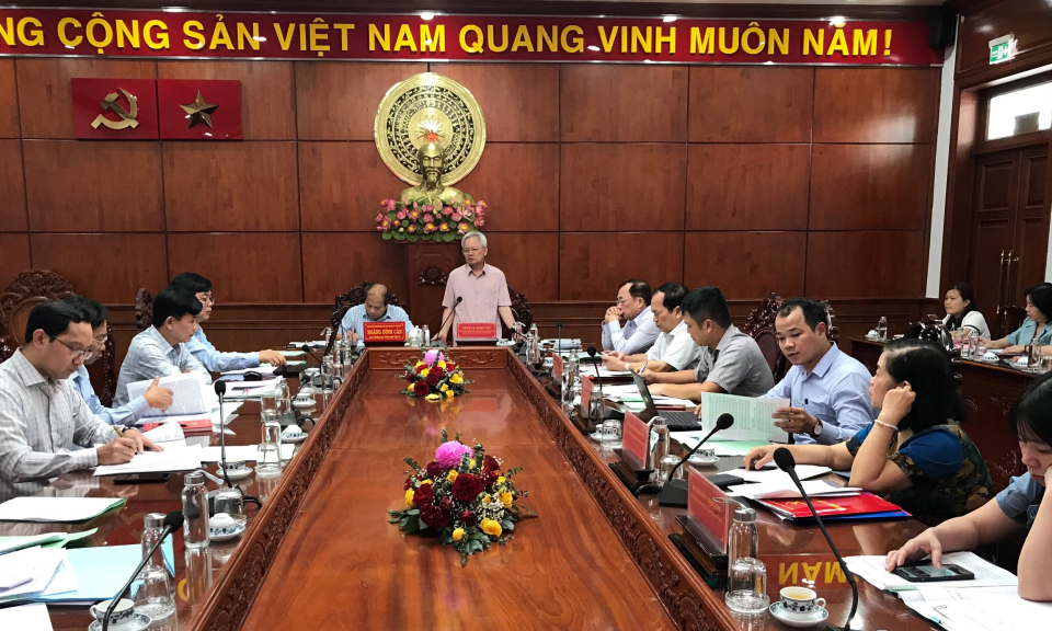 Đoàn khảo sát của Hội đồng lý luận Trung ương làm việc tại tỉnh Long An