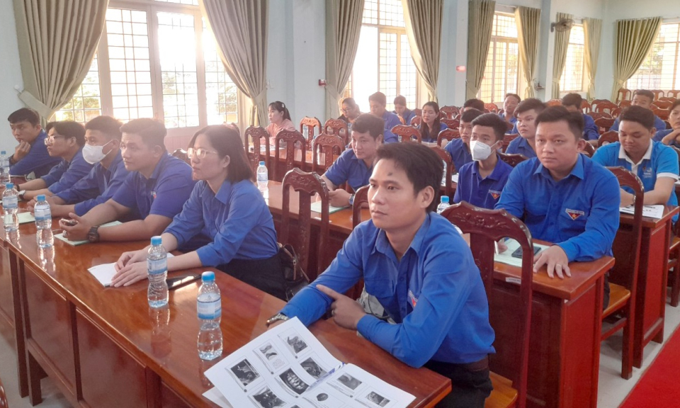 Tập huấn kỹ năng truyền thông về phòng, chống tác hại thuốc lá tại huyện Tân Thạnh