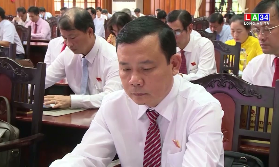 Ngày làm việc thứ 2 Kỳ họp thứ 8 HĐND tỉnh Long An khóa X